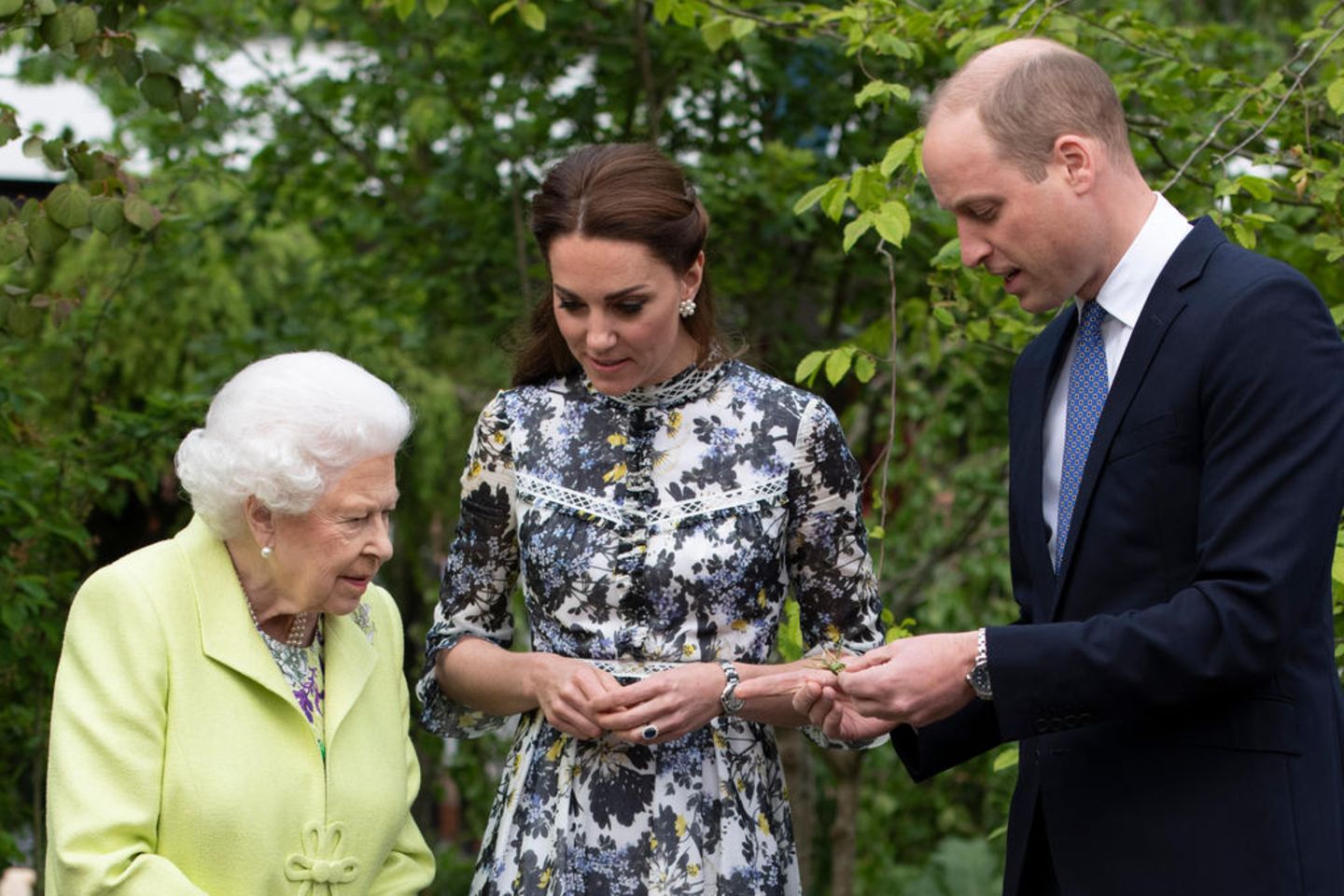 Queen Elizabeth mit Herzogin Catherine und Prinz William