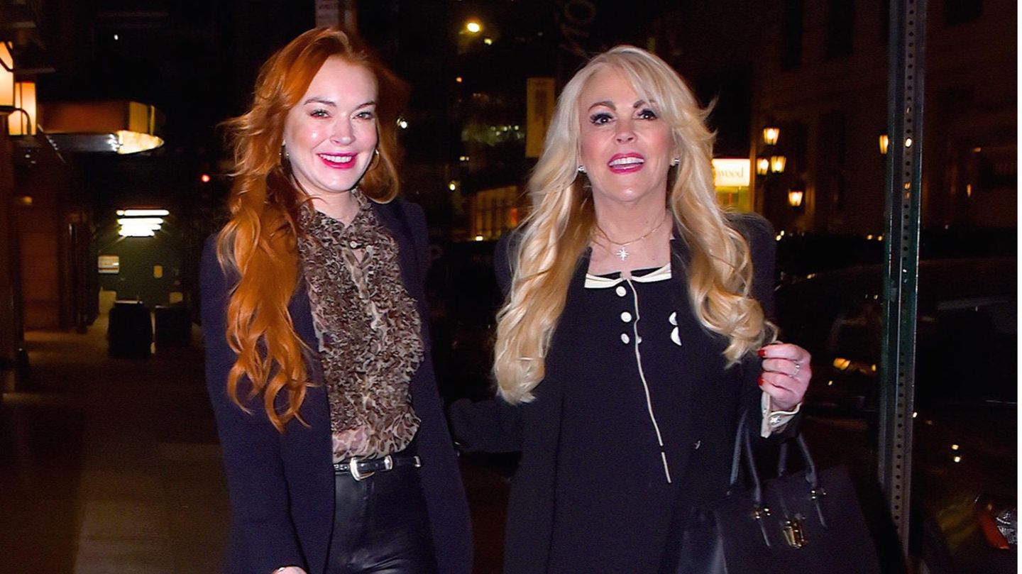 Lindsay Lohan Mutter Verlobt Sich Mit Internet Freund Gala De