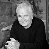 19. Juni 2020: Ian Holm (88 Jahre)  Die Filmografie des britischen Schauspieler ist lang und schillernd, an seiner Verkörperung des "Bilbo Beutlin" in der "Herr der Ringe"-Trilogie wird sich jedoch die ganze Welt erinnern. Ian Holm ist in London an den Folgen seiner Parkinson-Krankheit gestorben.