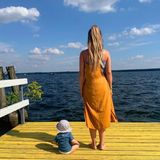 25. Juni 2020  Wolke Hegenbarth genießt ihr glückliches Familienleben. "Happy me", schreibt die Schauspielerin zu diesem süßen Foto mit Söhnchen Avi am Müggelsee.