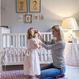Pastelltöne und niedliche Zeichnungen prägen das Schlafzimmer von Nicky Hiltons kleiner Tochter Lily-Grace. In diesem wunderschönen Bett schläft es sich als Erbin eines Millionenimperiums sicherlich besonders gut. 