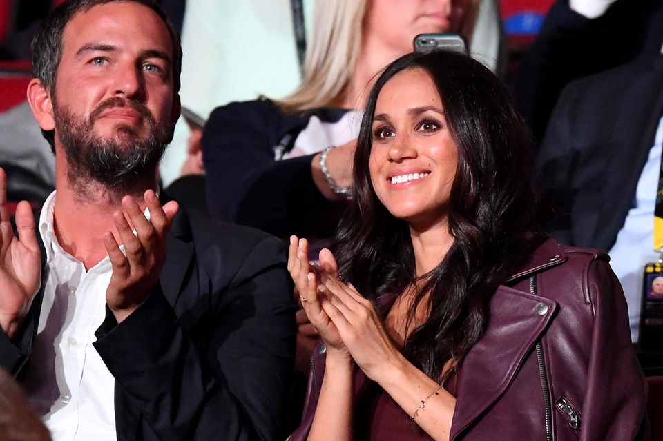 Prinz Harry + Herzogin Meghan: Soho House-Direktor Markus Anderson und Meghan Markle bei der Eröffnungszeremonie der "Invictus Games" in Toronto im September 2017. Soho House-Direktor Markus Anderson und Meghan Markle bei der Eröffnungszeremonie der "Invictus Games" in Toronto im September 2017.