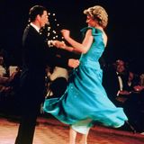 1983    So fröhlich und ausgelassen sieht man die beiden nur selten: Charles und Diana beim Tanzen in Sydney.