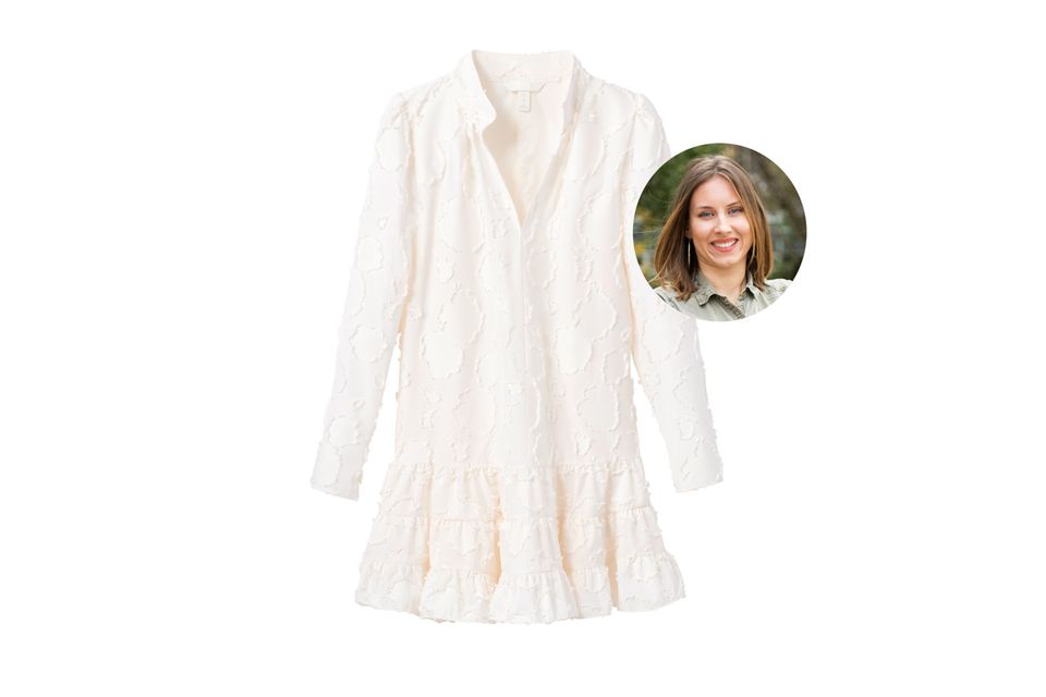 Auch im Herbst ein Hingucker: Das weiße Kleid von H&M.