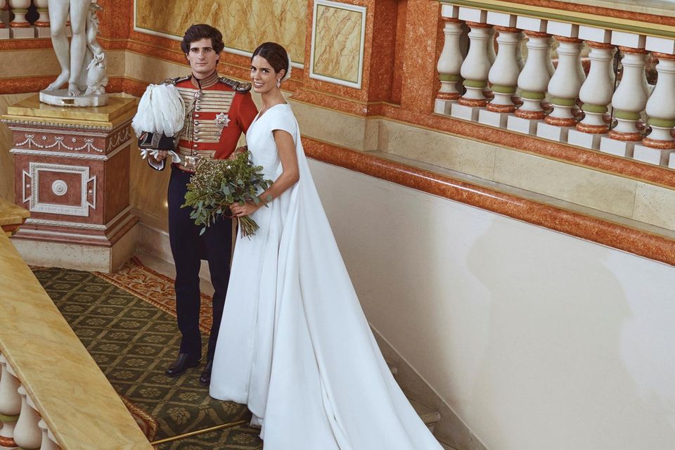Sofia Palazuelo: Der Herzog und die Herzogin von Huéscar bei ihrer Hochzeit im Liria-Palast in Madrid. Der Herzog und die Herzogin von Huéscar bei ihrer Hochzeit im Liria-Palast in Madrid.