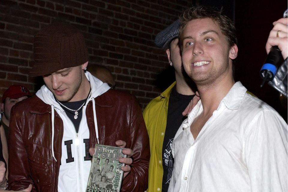 Justin Timberlake + Jessica Biel: Justin Timberlake und Lance Bass waren von 1995 bis 2002 Mitglieder der Boygroup *NSYNC. Justin Timberlake und Lance Bass waren von 1995 bis 2002 Mitglieder der Boygroup *NSYNC.