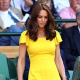 Zum Wimbledon im Jahr 2018 zeigte sich Kate bereits schon einmal in dem hübschen Kleid mit Flügelärmeln und tailliertem Schnitt von Dolce & Gabbana. 