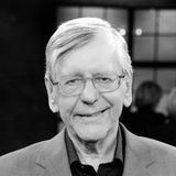 7. Oktober 2020: Herbert Feuerstein (83 Jahre)  Mit seinem klugen Humor wird Kabarettist und Journalist Herbert Feuerstein zur Kultfigur im deutschen Comedy-Fernsehen. Der in Österreich geborene, gelernte Musiker ist zunächst als Redakteur und Korrespondent in New York tätig, bevor er 1986 seine erste WDR-Show "Wild am Sonntag“ moderiert. Durch seine Zusammenarbeit mit Harald Schmidt in der Sendung "Schmidteinander" wird der Entertainer schließlich einem breiten Publikum bekannt. Nun ist Feuerstein im Alter von 83 Jahren aus noch unbekannter Todesursache in der Nähe von Köln verstorben.