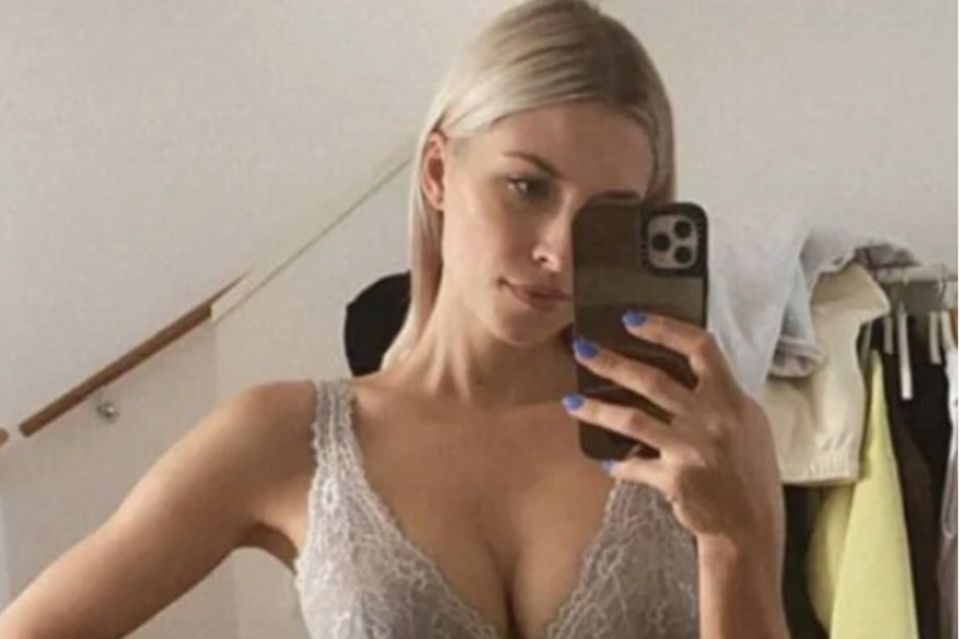 Lena Gercke postet ein Selfie in sexy Dessous - und ihre Follower sind begeistert.