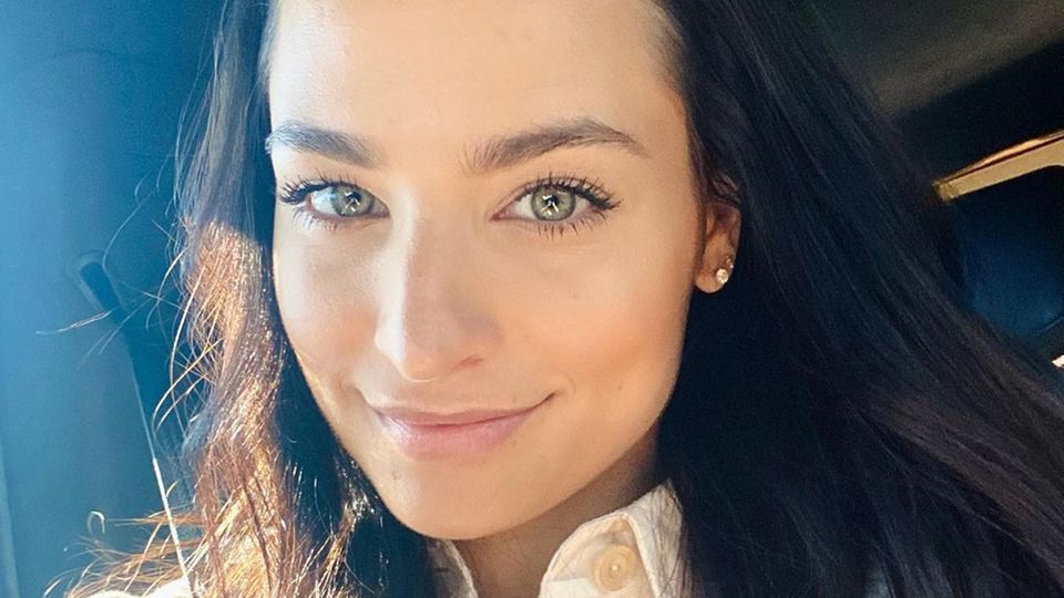 Amira Pocher: Amira Pocher Amira Pocher
