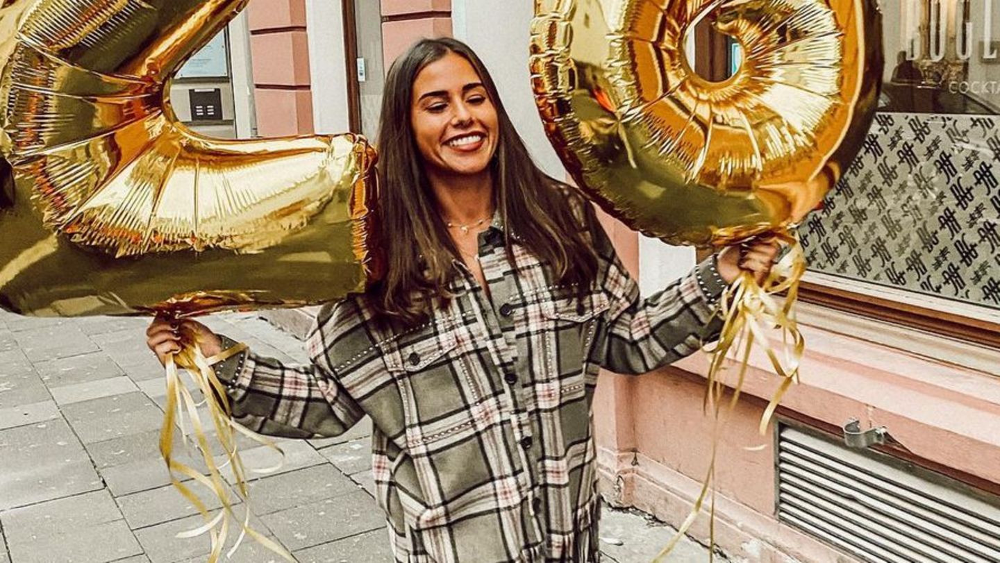 Sarah Lombardi So Romantisch Gratuliert Ihr Freund Julian Zum Geburtstag Gala De