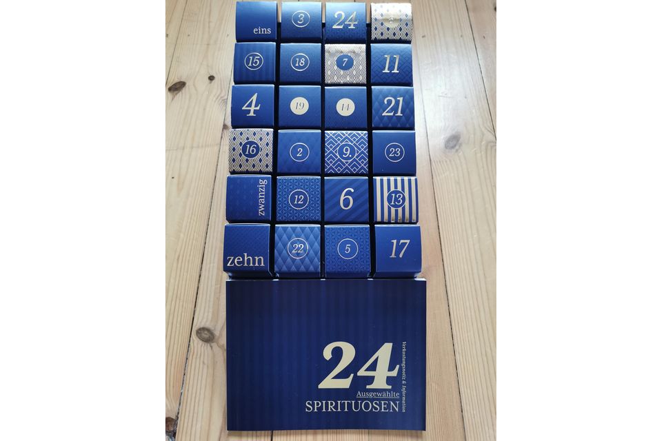 Adventskalender mit Alkohol, Alkohol-Adventskalender, Adventskalendertürchen Adventskalender mit Alkohol, Alkohol-Adventskalender, Adventskalendertürchen