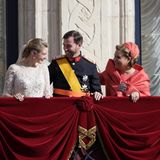 Auch Guillaumes Eltern, Großherzog Henri und Großherzogin Maria Teresa von Luxemburg strahlen mit den royalen Brautpaar um die Wette.