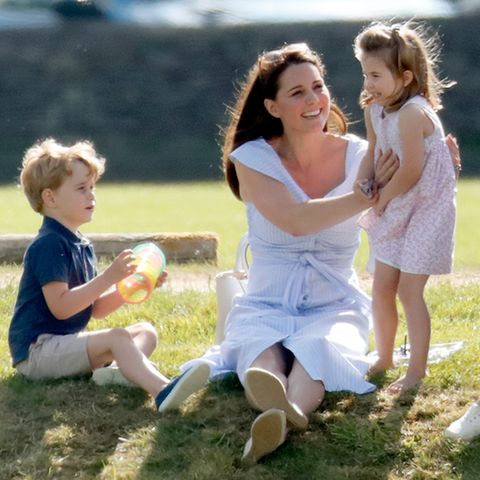 Herzogin Catherine mit Prinz George und Prinzessin Charlotte
