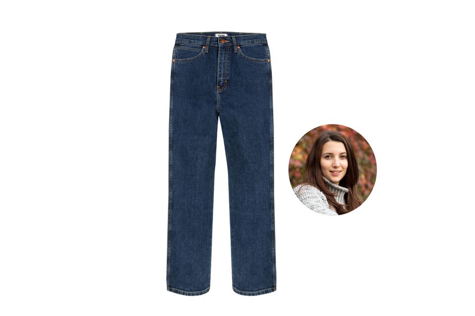 Must Haves: Dunkle robuste Jeansstoffe sind perfekt für nasskalte Herbsttage, findet Redakteurin Ilka. Dunkle robuste Jeansstoffe sind perfekt für nasskalte Herbsttage, findet Redakteurin Ilka.