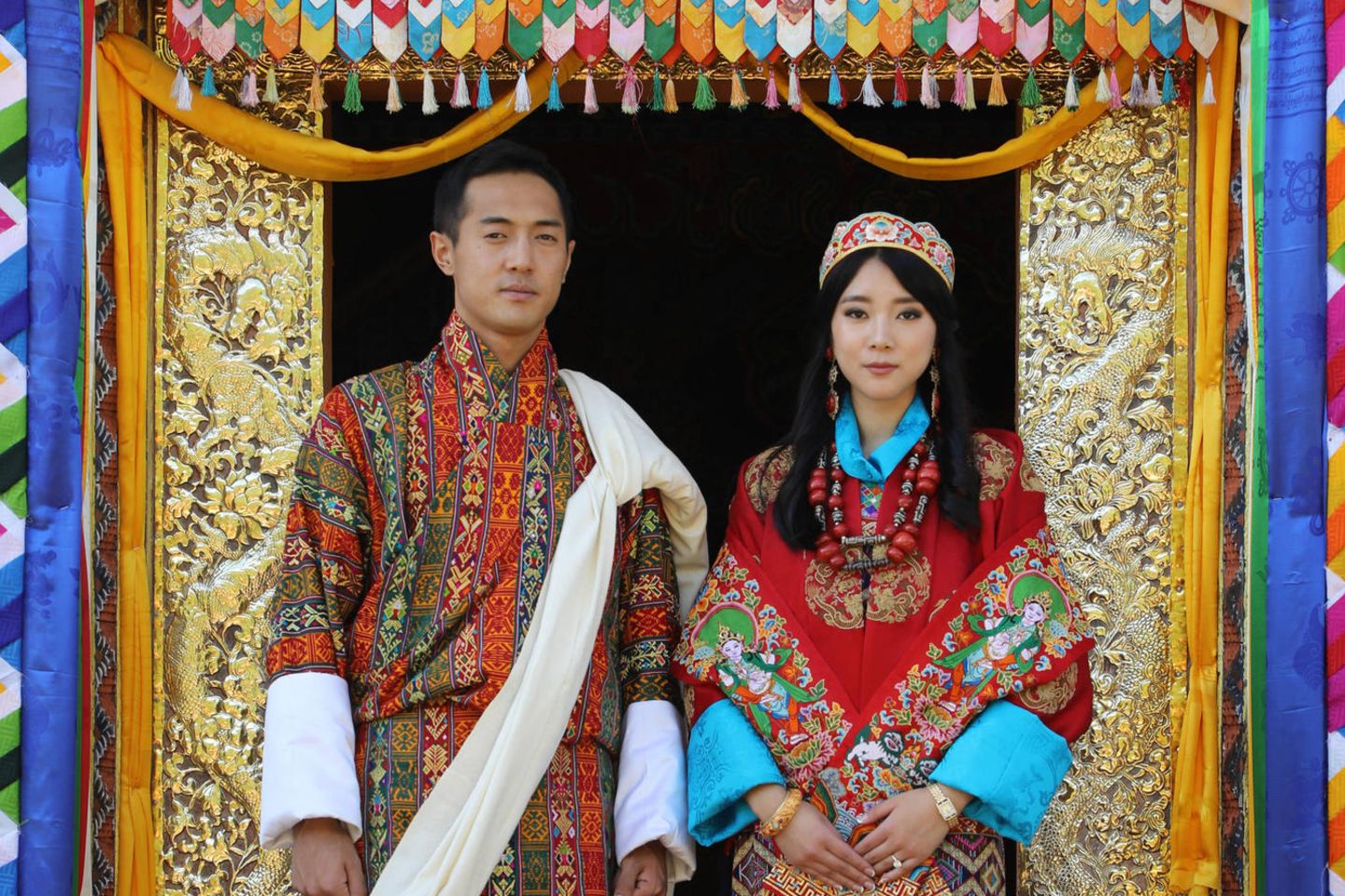 Hochzeitsfreude im Königreich Bhutan: Prinzessin Eeuphelma Choden Wangchuck und Dasho Thinlay Norbu haben im Dechencholing-Palast in Thimphu geheiratet.