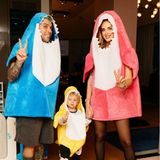 Hai-Alarm bei den Ferragnez! Chiara Ferragni und ihre Jungs sind dieses Jahr als coole Flossen-Gang unterwegs.