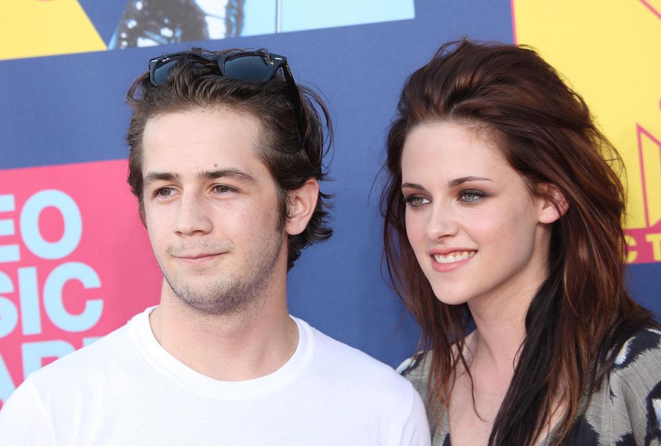 Kristen Stewart: Michael Angarano und Kristen Stewart im Jahr 2008 Michael Angarano und Kristen Stewart im Jahr 2008