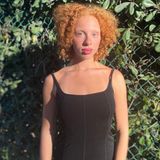 Auf ihrer Instagram-Seite postet Anna Ermakova hauptsächlich Fotos, auf denen sie perfekt gestylt ist. Auf ihrem jüngsten Schnappschuss hingegen zeigt sich die Tochter von Boris Becker von einer ganz neuen Seite. Herrlich normal und ungeschminkt schaut die 20-Jährige darauf in die Kamera und schreibt: "Kein Make-up = Baby-Face"! Wir finden: Der All-Natural-Look steht Anna hervorragend!