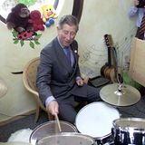 Rock-Opa Charles an den Drums - nicht bei "Queen".