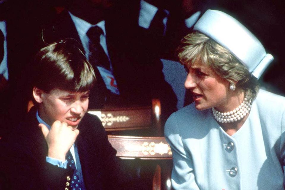Prinz William wird 1995 von seiner Mutter Prinzessin Diana enttäuscht.