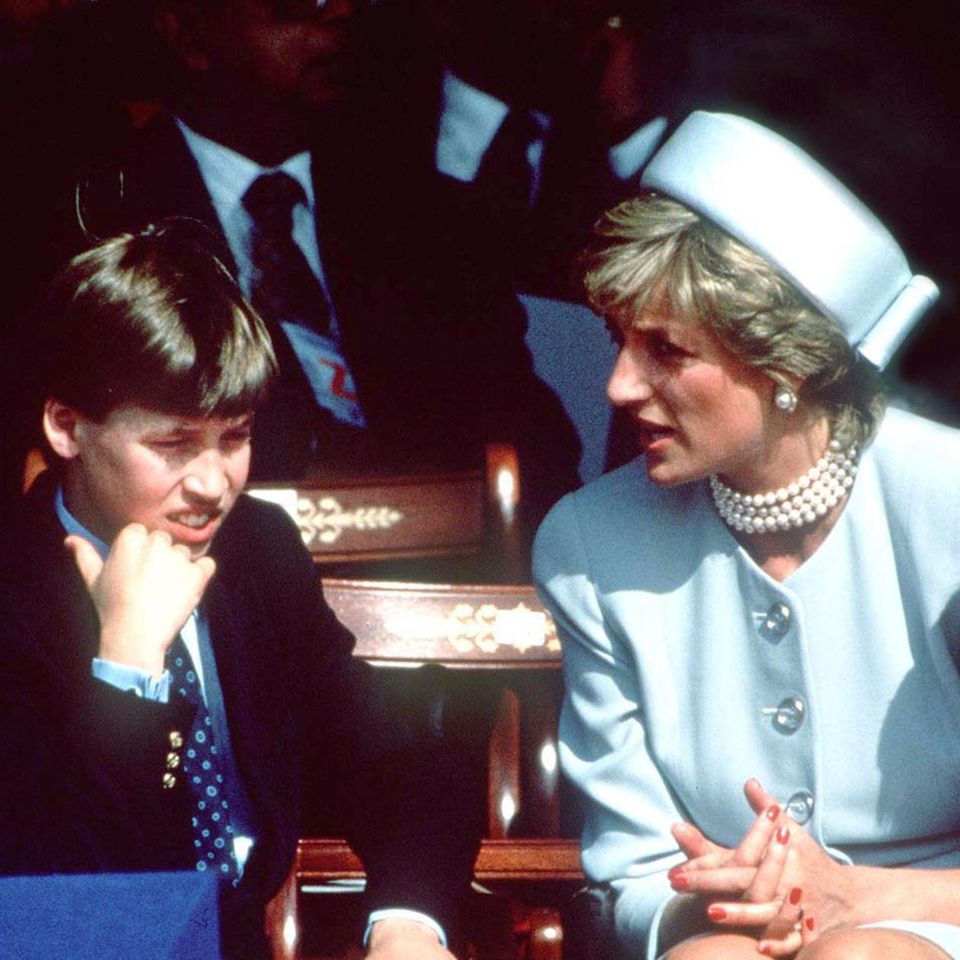 Prinz William wird 1995 von seiner Mutter Prinzessin Diana enttäuscht.