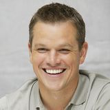 2007: Matt Damon   Besonders in der "Ocean's"-Filmtrilogie zeigt Matt Damon der Damenwelt, dass er auch im Designeranzug gut aussehen kann. Das bringt ihm 2007 den Titel des "Sexiest Man Alive" ein. 