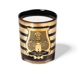 Design-Kunst trifft auf Duft-Raffinesse - wer Durftkerzen mag, wird diese Kooperation lieben. Das Traditionshaus Trudon hat sich mit dem Couture-Haus Balmain zusammengetan und beweist mit einer Mischung aus Atlas-Zedernholz, schwarzer Rose und weiterer Duftnoten hohe Handwerkskunst. Balmain X Trudon Duftkerze classic, ca. 110 Euro. 