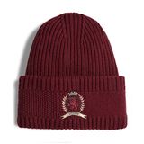 Im Winter stehen wir häufig vor dem Problem: Pragmatik vs. Style. Mit der schönen Grobstrick-Mütze aus Wolle und Kaschmir von Tommy Hilfiger müssen wir uns für keine Seite mehr entscheiden. Tommy Hilfiger, ca. 90 Euro. 