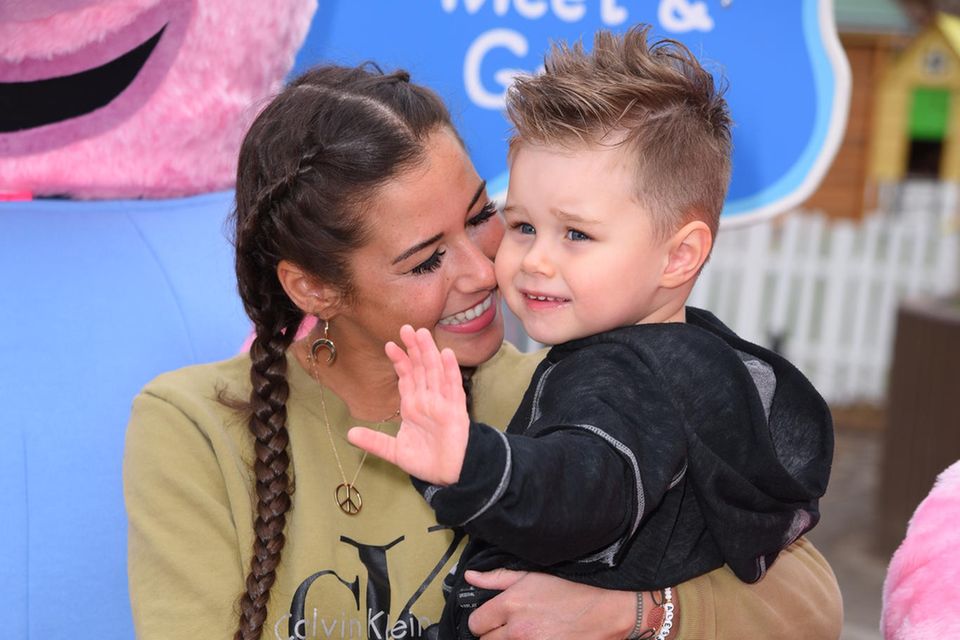 Sarah Lombardi im Interview: Sarah Lombardi mit Sohn Alessio im April 2018 Sarah Lombardi mit Sohn Alessio im April 2018