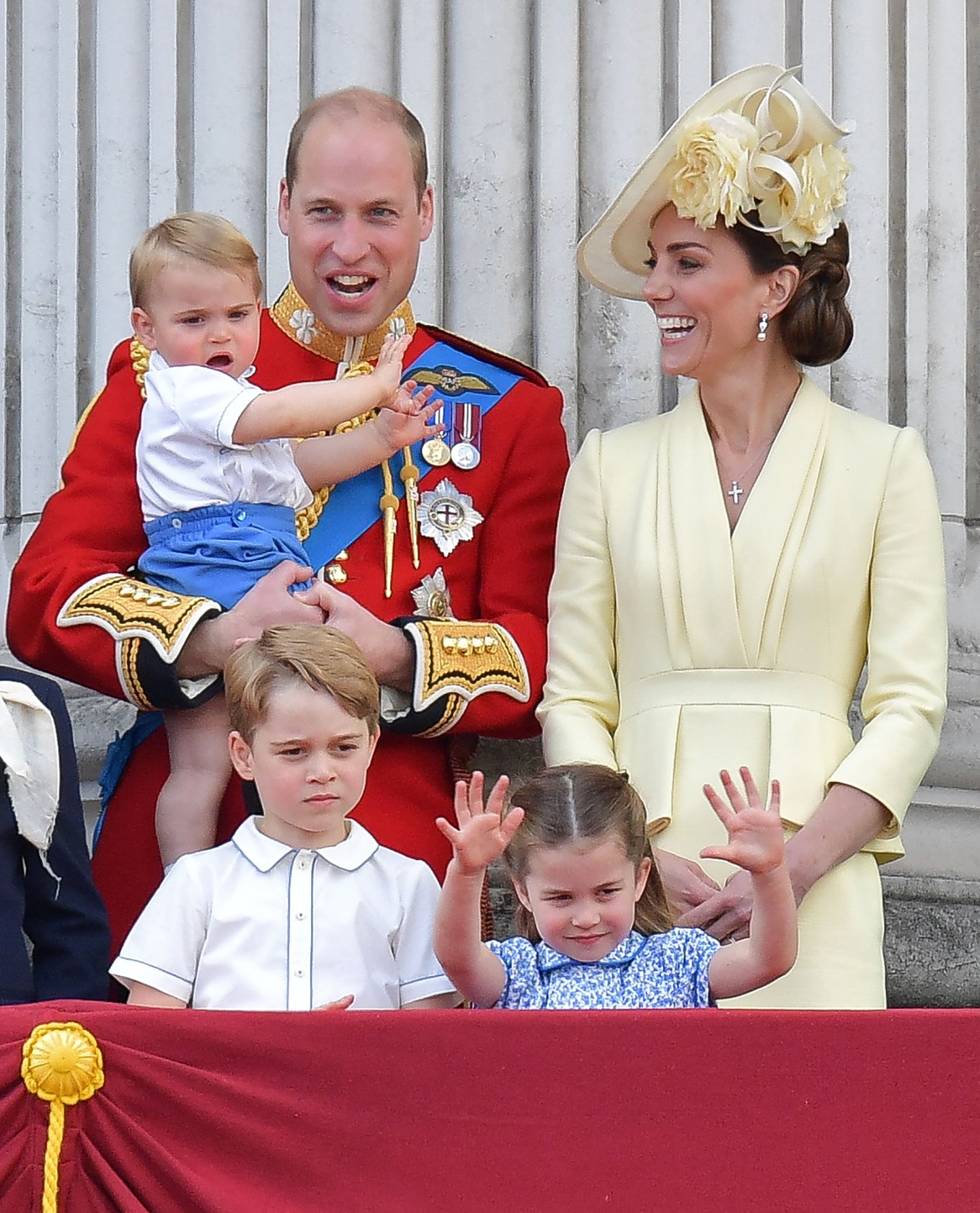 Prinz William und Herzogin Catherine mit Prinz Louis, Prinz George und Prinzessin Charlotte