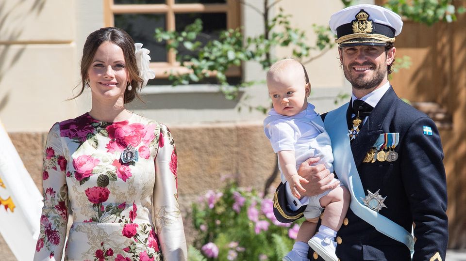 Prinzessin Sofia mit Sohn Alexander und Prinz Carl Philip mit Söhnchen Gabriel