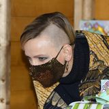 Ihre wohl krasseste Verwandlung legt Charlène kurz vor Weinachten 2020 hin: Sie zeigt sich mit Undercut, bei dem Seiten und Nacken abrasiert wurden. Um einige Nuancen dunkler sind ihre Haare auch geworden. 
