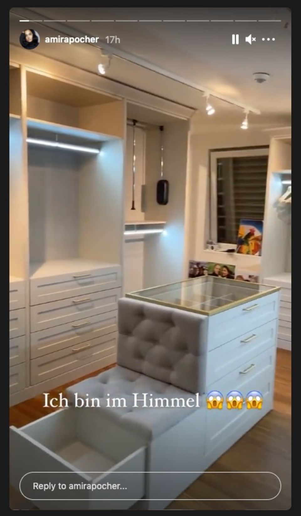 Amira Pocher: Amira Pocher zeigt ihr neues Ankleidezimmer. Amira Pocher zeigt ihr neues Ankleidezimmer.