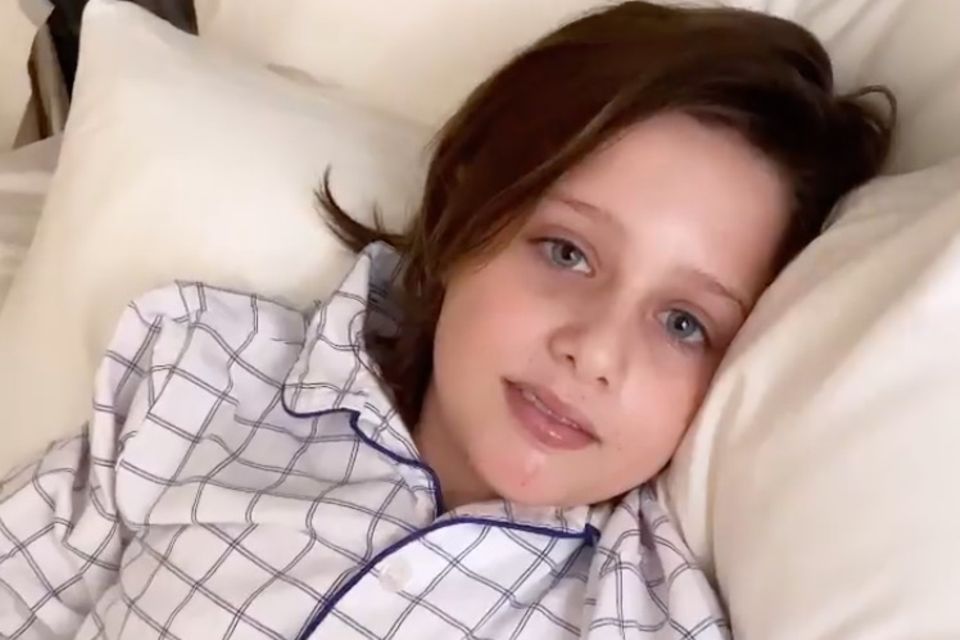 Rachel Zoe : Rachel Zoes Sohn Skyler überlebt Absturz aus Skilift Rachel Zoes Sohn Skyler überlebt Absturz aus Skilift