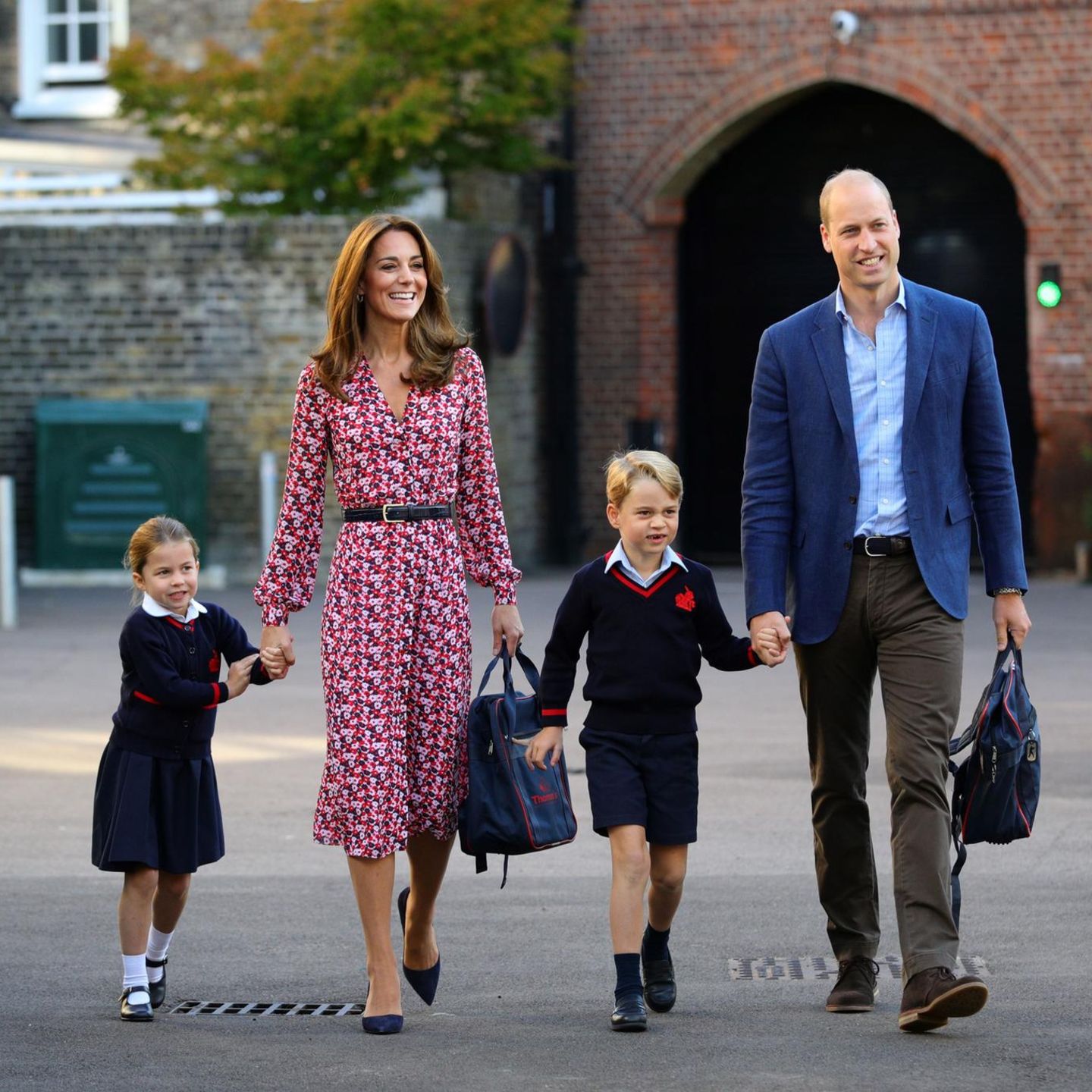 Prinz William & Kate Die Cambridge Familie Weihnachtskarte 2020 Kabelschuh B / 