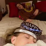 Kate Hudson und Sohn Ryder wünsche ein frohes und gesundes neues Jahr, auch wenn sie es vielleicht nicht bis Mitternacht ausgehalten haben. 