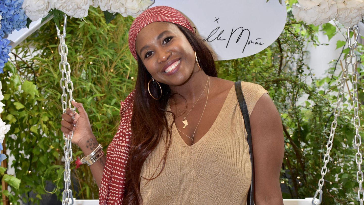 Video: Motsi Mabuse - Niedliche Malstunde mit ihrer Tochter | GALA.de