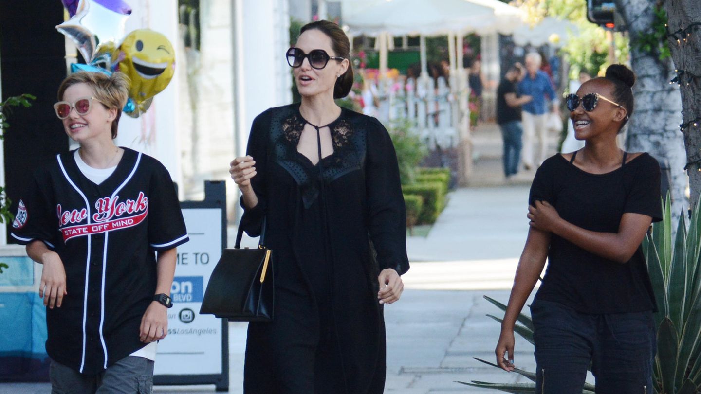 Angelina Jolie So Bringt Sie Normalitat Ins Leben Ihrer Kinder Gala De