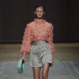 Und auch Ex-GNTM-Kandidatin Trixi Giese schaffte es auf den Laufsteg der MBFW und schwärmt auf ihrem Instagramkanal von ihrer Teilnahme bei der Lana-Mueller-Show: "Danke, dass ich dabei sein durfte!".