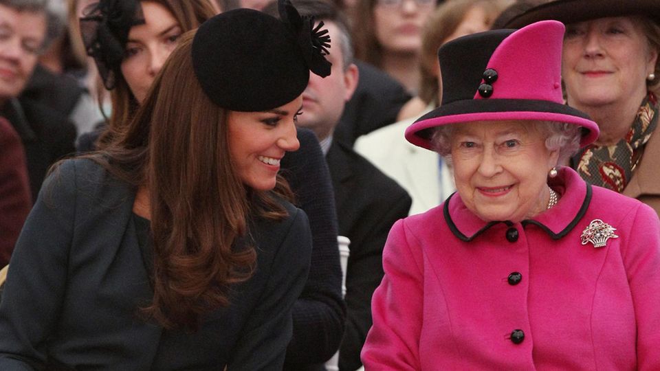 Queen Elizabeth: Herzogin Catherine und Queen Elizabeth Herzogin Catherine und Queen Elizabeth