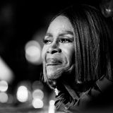 28. Januar 2021: Cicely Tyson (96 Jahre)  Ganz Hollywood trauert um eine Filmikone: Die beeindruckende Karriere der gebürtigen New Yorkerin erstreckte sich über sieben Jahrzehnte, seit ihrer ersten Hauptrolle in einer TV-Serie Anfang der Sechziger Jahre galt Cicely Tyson als Vorbild für unzählige afroamerikanische Schauspieler*innen und Künstler*innen. 2019 wurde der Hollywood-Star, übrigens in den Achtzigern mit Jazz-Legende Miles Davis verheiratet, mit dem Ehrenoscar für ihr Lebenswerk ausgezeichnet. Neben Michelle Obama und Halle Berry machten auch viele andere Stars ihre Trauer auf Instagram öffentlich.