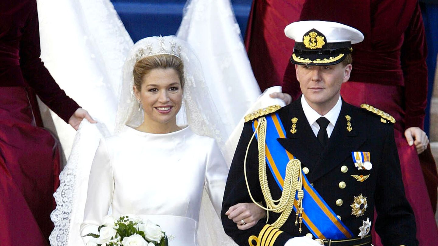 Brautmode-K-nigin-M-ximas-Brautkleid-geht-in-die-Geschichte-ein