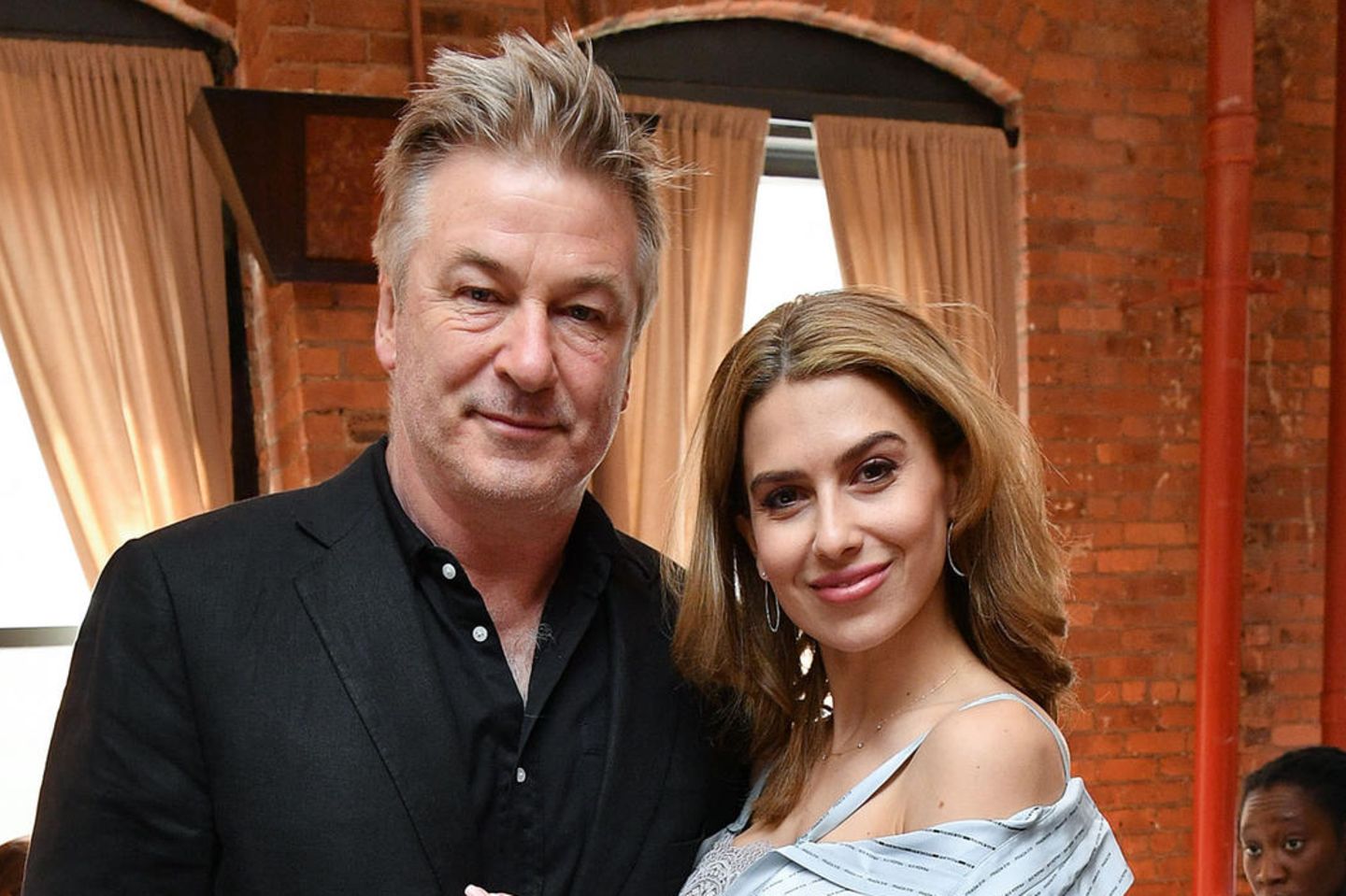 Alec + Hilaria Baldwin: Alec Baldwin mit Ehefrau Hilaria Alec Baldwin mit Ehefrau Hilaria