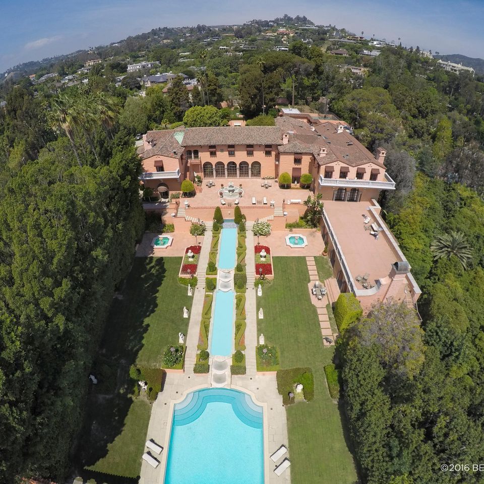 Das "Beverly House" gilt als Amerikas teuerstes Wohnhaus mit einem Verkaufspreis von knapp 100 Millionen Euro.