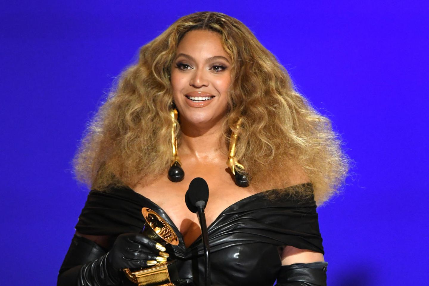 Beyonce Tochter Blue Ivy Erhalt Grammy Award Gala De