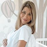 Tanja Szewczenko versorgt ihre Follower auf Instagram mit regelmäßigen Babybauch-Updates. Das letzte Bild beweist: Lang kann es nicht mehr dauern. Dabei ist die Schauspielerin gerade einmal in der 32. Schwangerschaftswoche. Da sie aber Zwillinge erwartet, ist eine frühere Geburt deutlich wahrscheinlicher. 