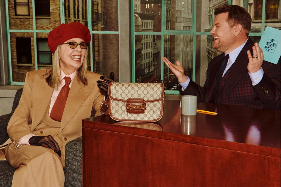 James Corden: Promi-Alarm! Warum Sienna Miller und Co jetzt auf seiner Couch sitzen James Corden: Promi-Alarm! Warum Sienna Miller und Co jetzt auf seiner Couch sitzen