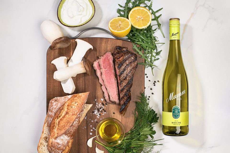 Gewinnspiel: Regionale Mumm Weine: Genussvolle Begleiter für einen sommerlichen Grillabend Gewinnspiel: Regionale Mumm Weine: Genussvolle Begleiter für einen sommerlichen Grillabend
