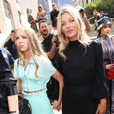 Gewundert hat das aber keinen so wirklich, schließlich hat Lila Grace schon etliche Mal mit ihrer Mutter  die verschiedensten Fashion-Shows besucht. Genug Gelegenheiten, sich ein paar Tipps und Tricks abzugucken. Wenn Mama Kate ihr diese nicht sowieso schon mit auf den Weg gegeben hatte.
